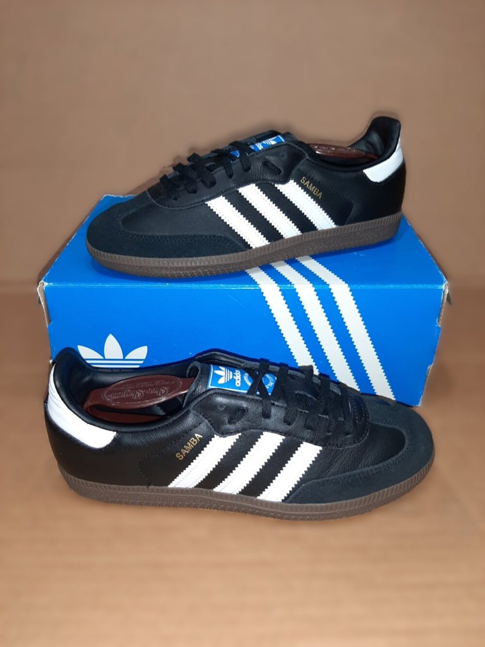 Adidas Samba OG Originals Black/White Gum Sole Very Good Condition SHIPS FAST!